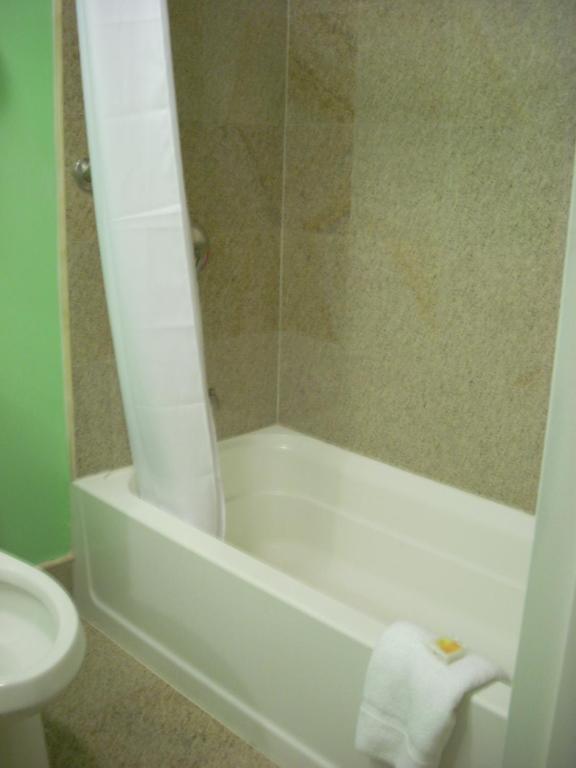 Days Inn & Suites By Wyndham Ozone Park/Jfk Airport Nova Iorque Quarto foto