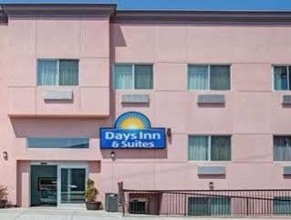 Days Inn & Suites By Wyndham Ozone Park/Jfk Airport Nova Iorque Exterior foto