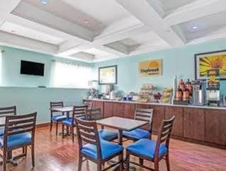 Days Inn & Suites By Wyndham Ozone Park/Jfk Airport Nova Iorque Exterior foto